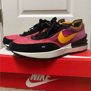 Nike athletic shoes worn a handful of times great condition